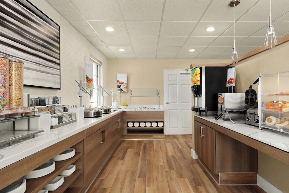Residence Inn by Marriott Salinas Monterey - photo 25