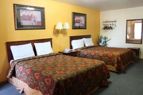 Thunderbird Motel Las Vegas New Mexico - photo 2