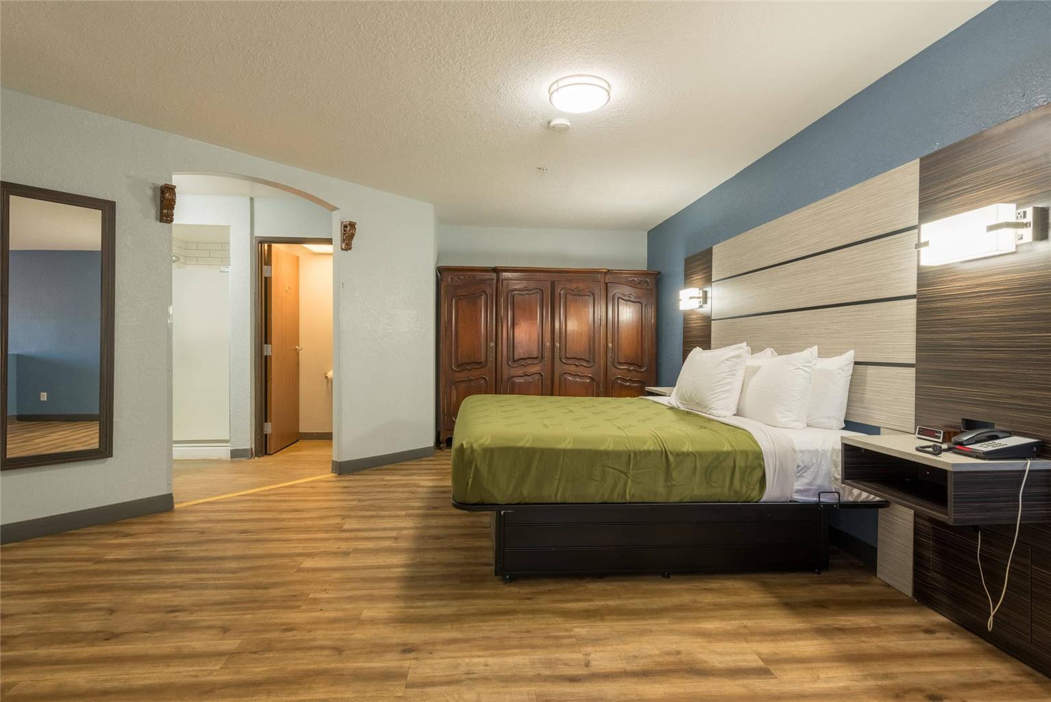 Quality Inn & Suites Manitou Springs at Pikes Peak - photo 31