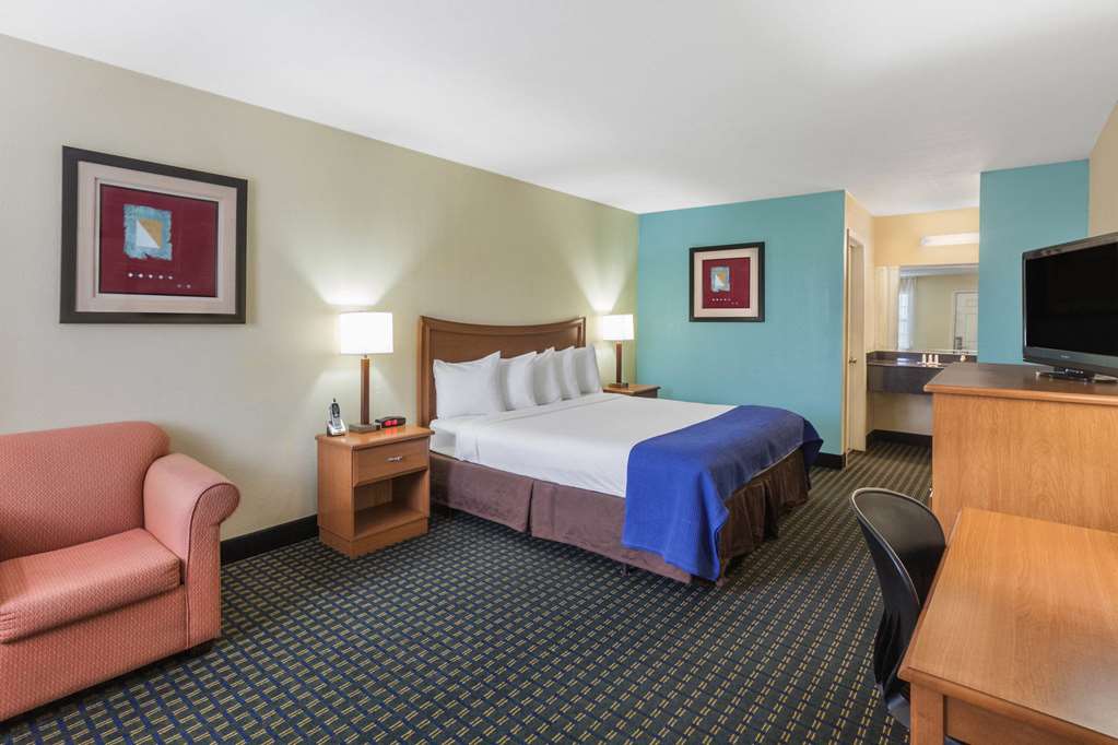 Days Inn by Wyndham Natchitoches - photo 8