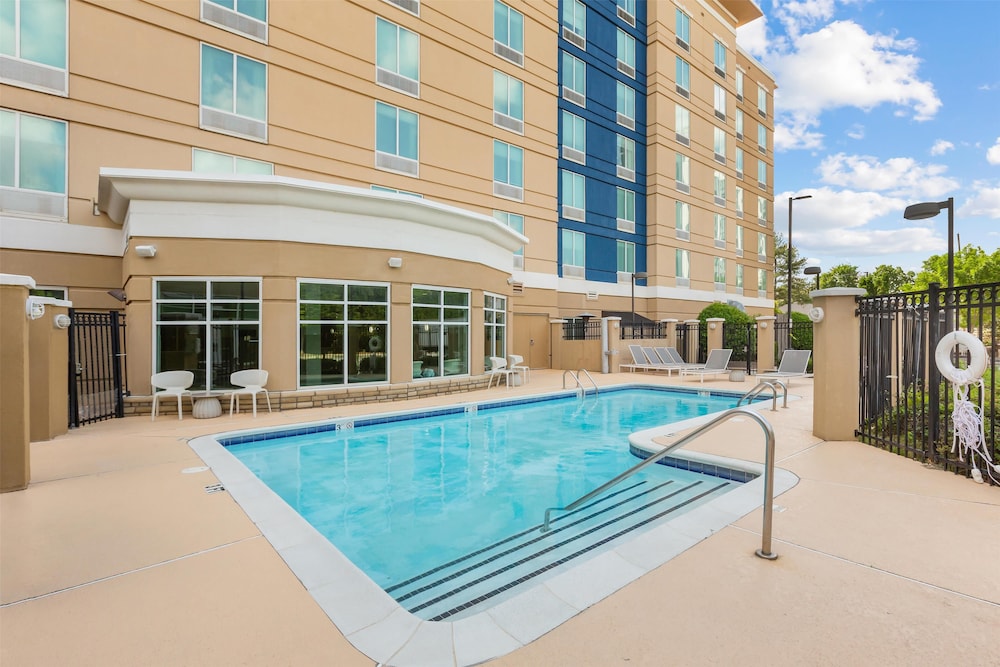 Hilton Garden Inn Atlanta Airport North - photo 16