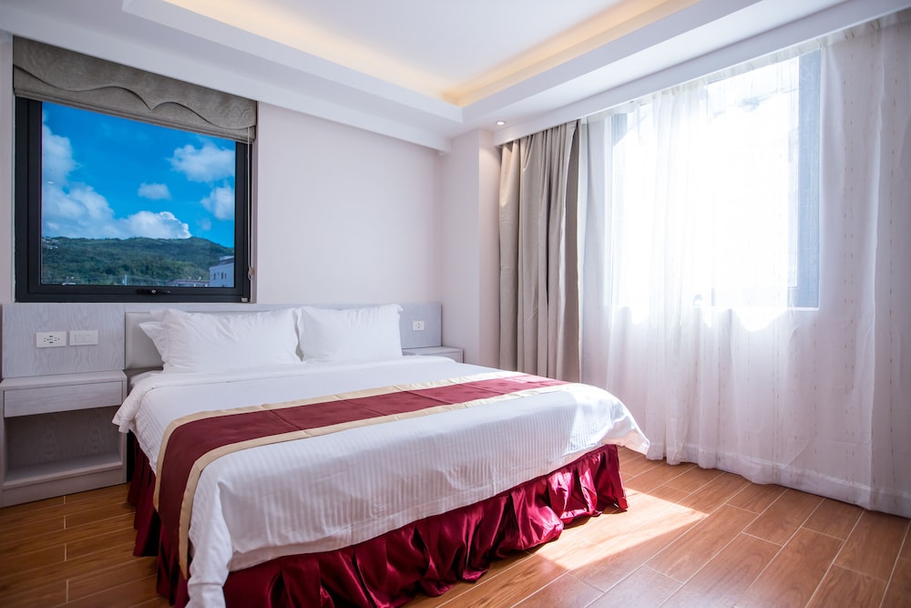 Hotel Americano - carbon neutral hotel in Saipan