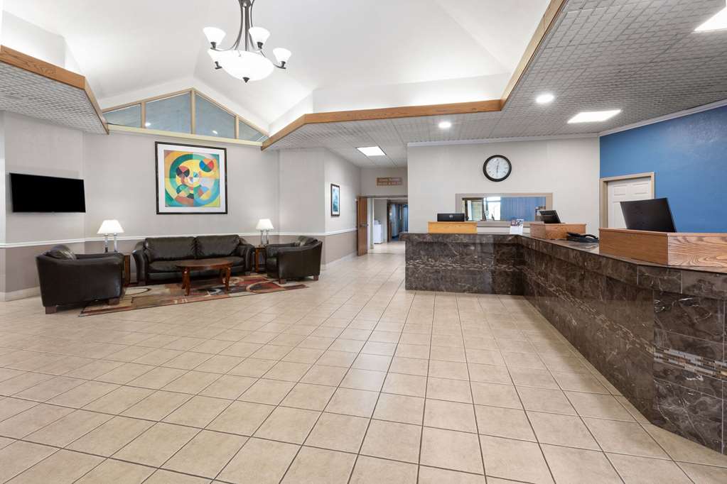 Baymont Inn and Suites by Wyndham Farmington MO - photo 4
