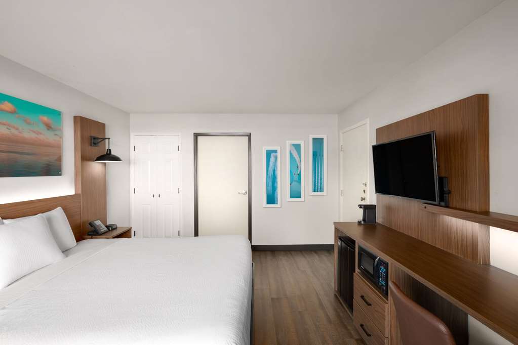 La Quinta Inn by Wyndham San Diego Miramar - photo 22