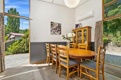 Merioneth Retreat Arrowtown Holiday Home — 4-Star Luxury Hotel in Arrowtown, New Zealand