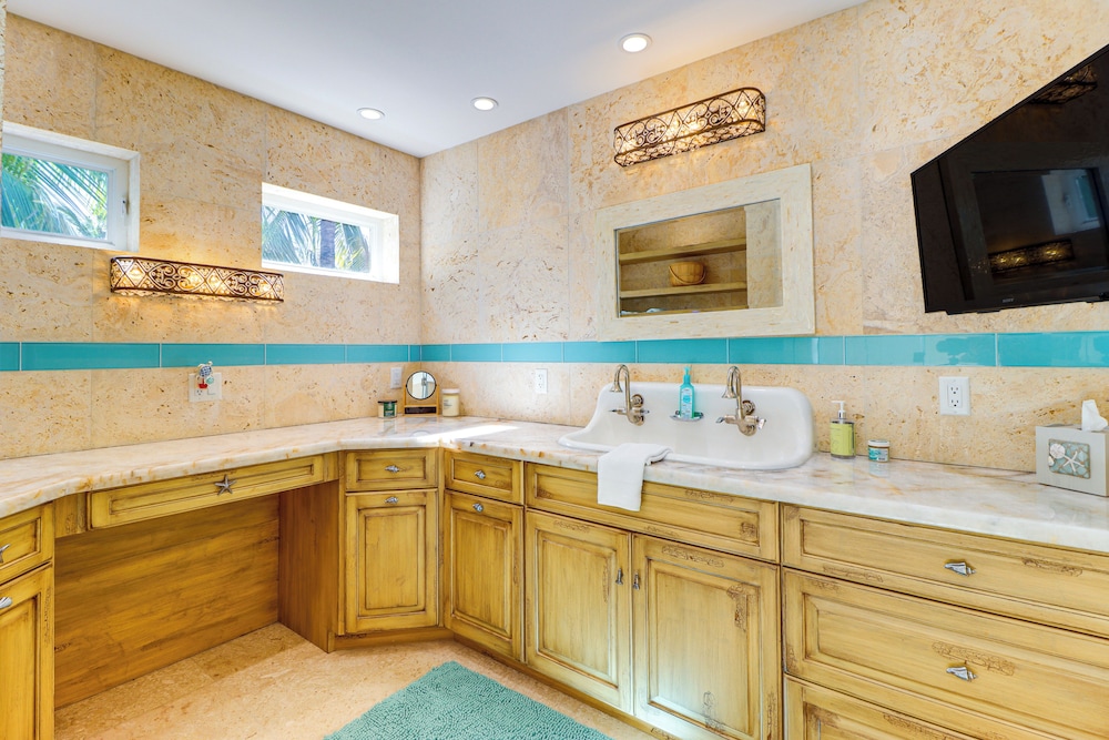 1 Mi to Dtwn: Oceanfront Gem w Resort Amenities - photo 32