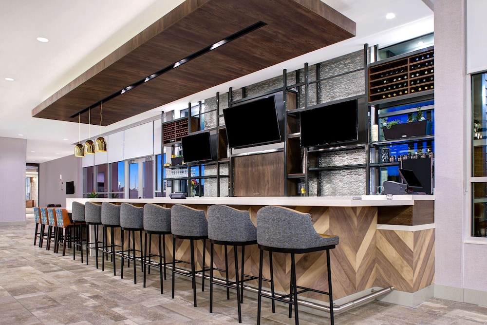 Hilton Garden Inn Cedar Rapids - photo 45