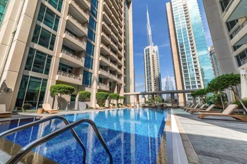 HiGuests Amazing Apartment overlooking Burj Khalifa — 4-Star Luxury Hotel in Dubai, United Arab Emirates