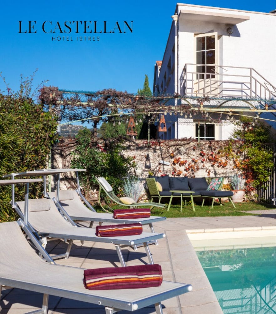 Hotel Le Castellan in Istres, France