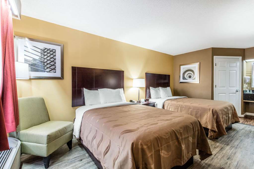 Quality Inn Bessemer I 20 exit 108 - photo 9