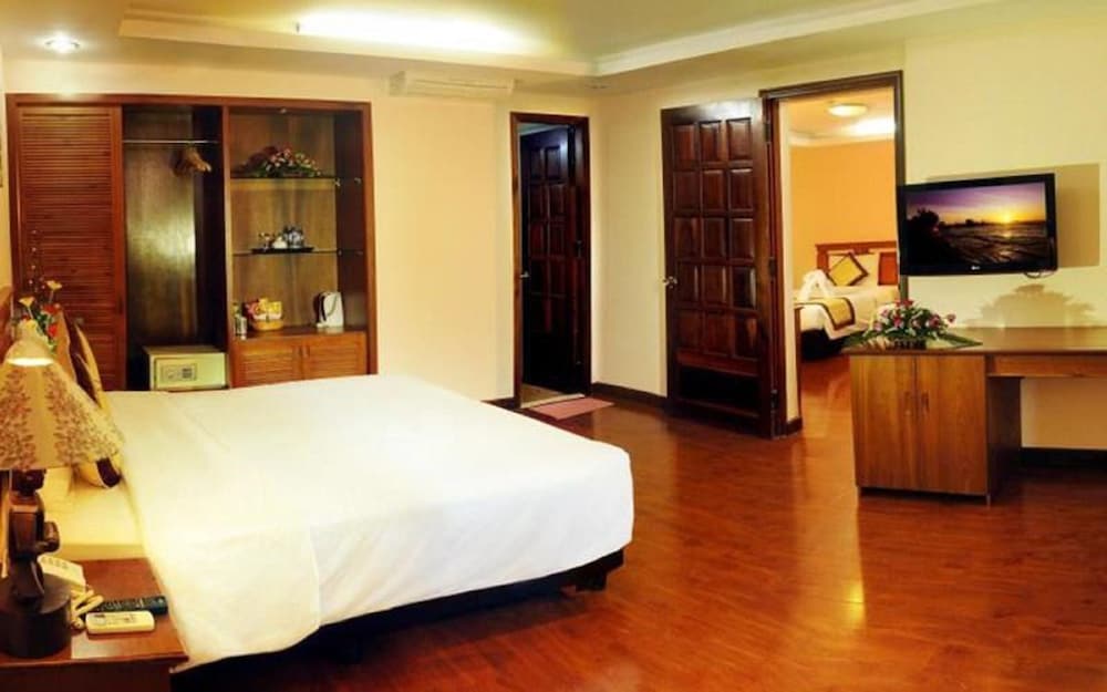 Green Bamboo Tre Xanh Plaza Hotel in Pleiku, Vietnam