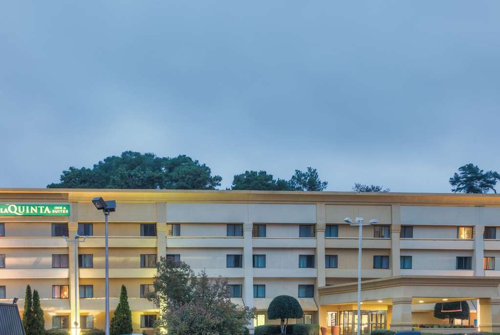 La Quinta Inn & Suites by Wyndham Atlanta Roswell - featured photo