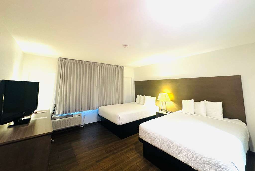 Ramada by Wyndham San Diego Airport - photo 29