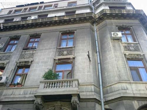 Chic Studio Old City Center IVO19 — 4-Star Luxury Hotel in Bucharest, Romania