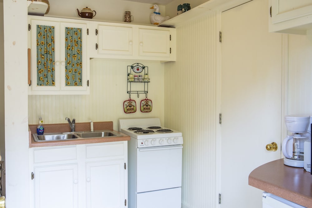 The Chimney Rock Inn & Cottages - photo 29
