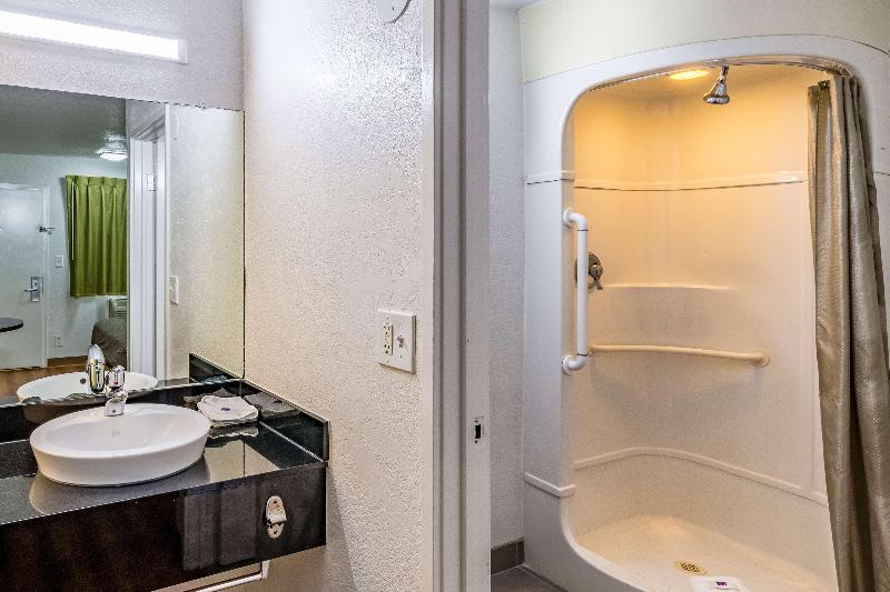 Motel 6 Bellmead TX Waco - photo 17