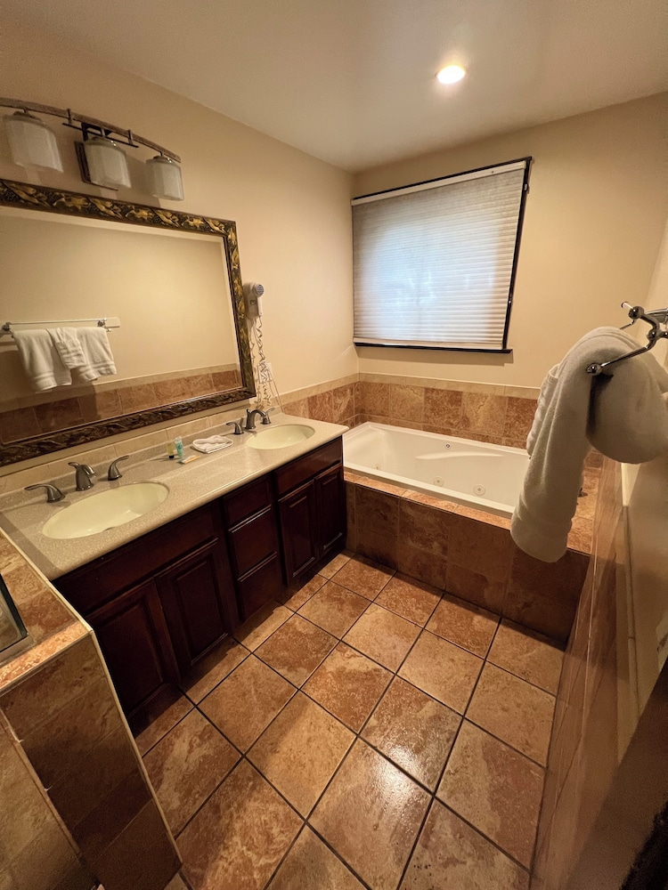 Glen Tavern Inn - photo 21
