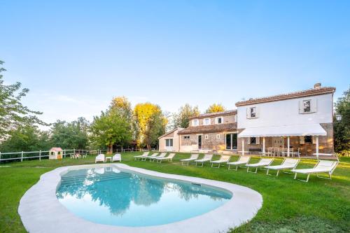 Villa Ai Caprioli Mondaino — 4-Star Luxury Hotel in Mondaino, Italy