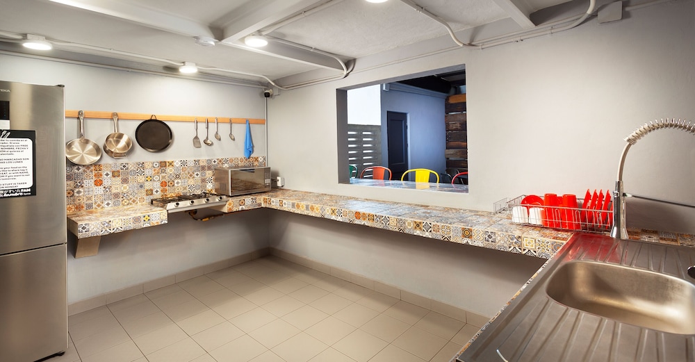 Shared kitchen facilities