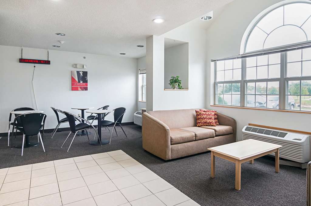 Motel 6 Sycamore IL - photo 20