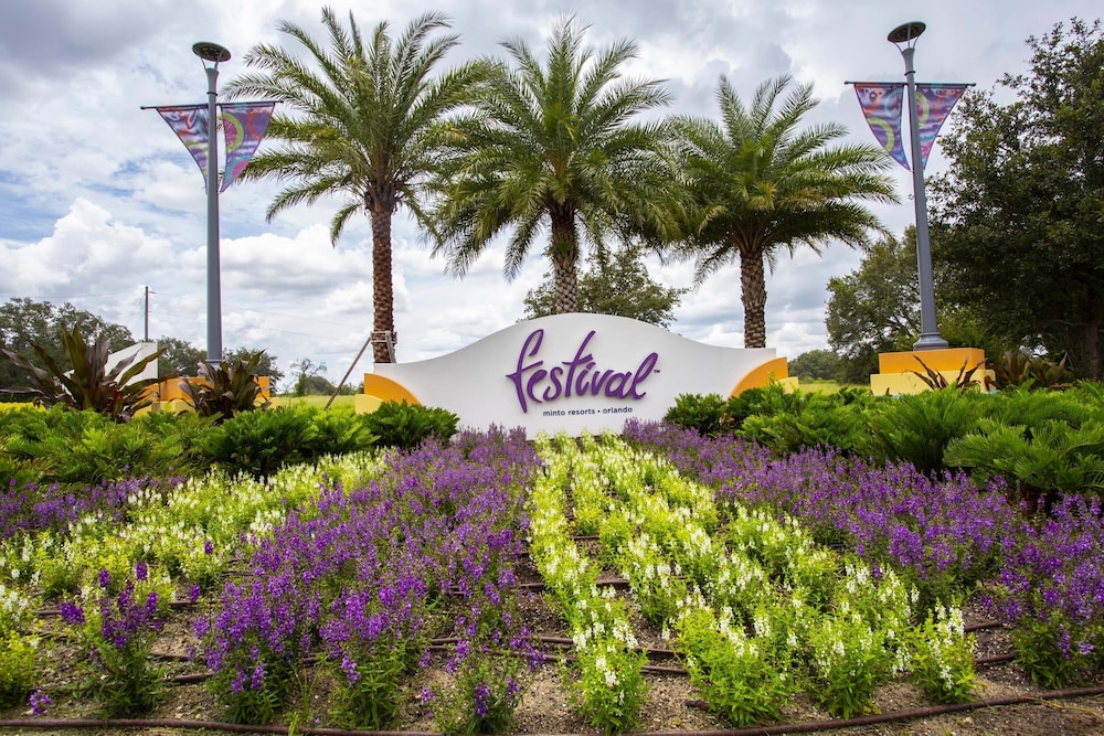 Charming 3Bd Close to Disney at Enclaves at Festival 745 — 4-Star Luxury Hotel in Davenport, United States
