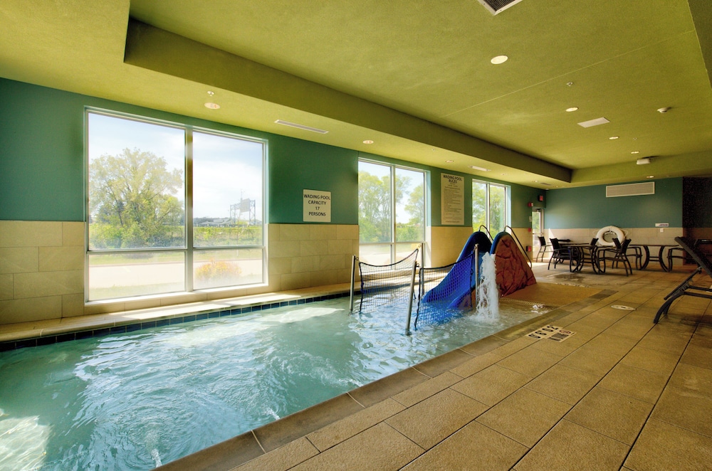 Holiday Inn Express & Suites Onalaska La Crosse Area by IHG - photo 20