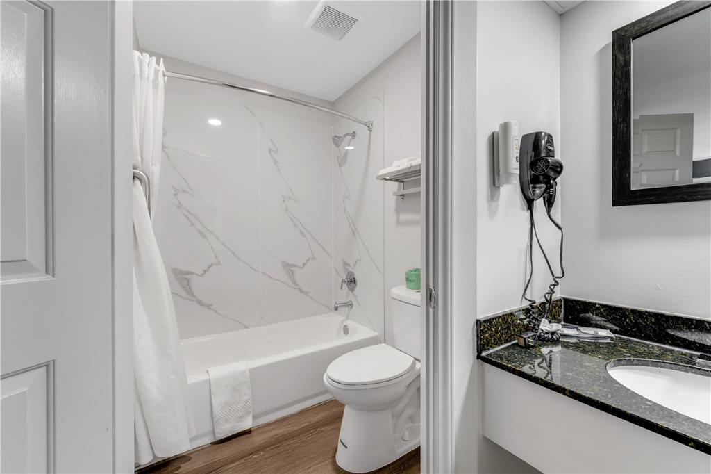 Quality Inn Laurinburg - photo 16