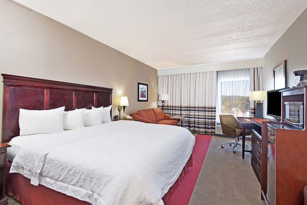 Hampton Inn Huntington Barboursville - photo 12