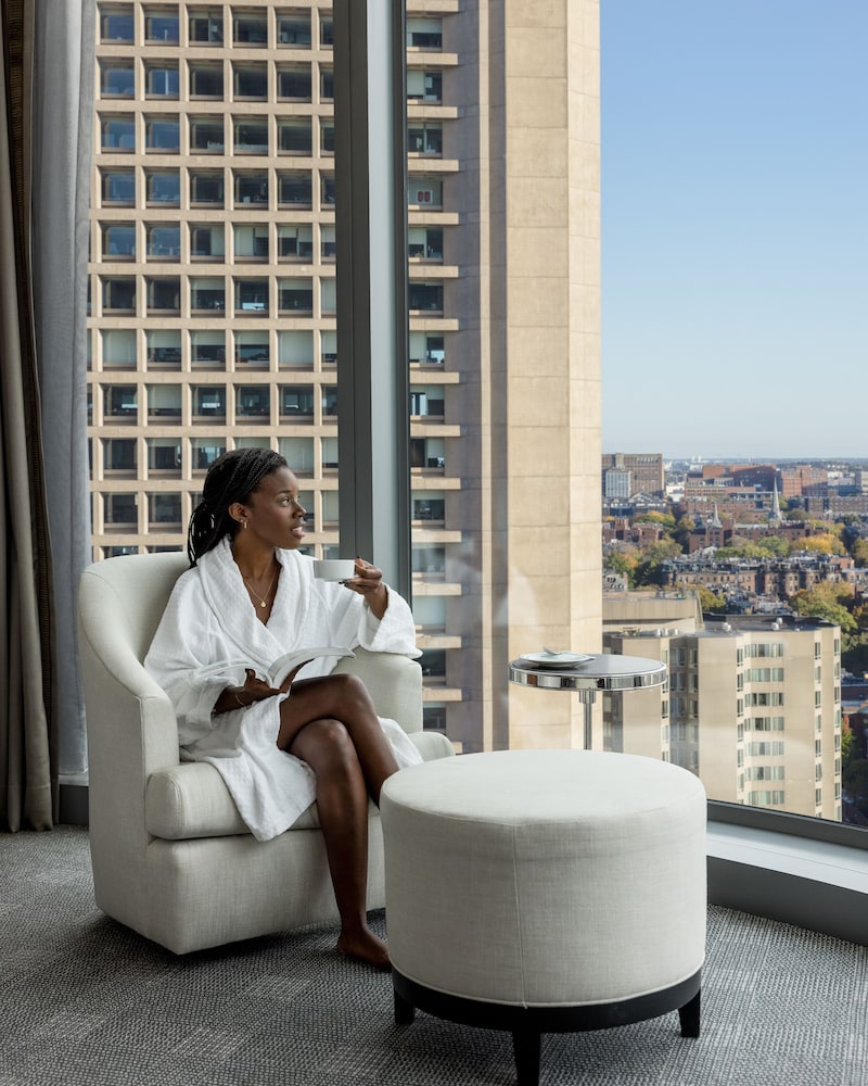 Four Seasons Hotel One Dalton Street Boston - photo 38