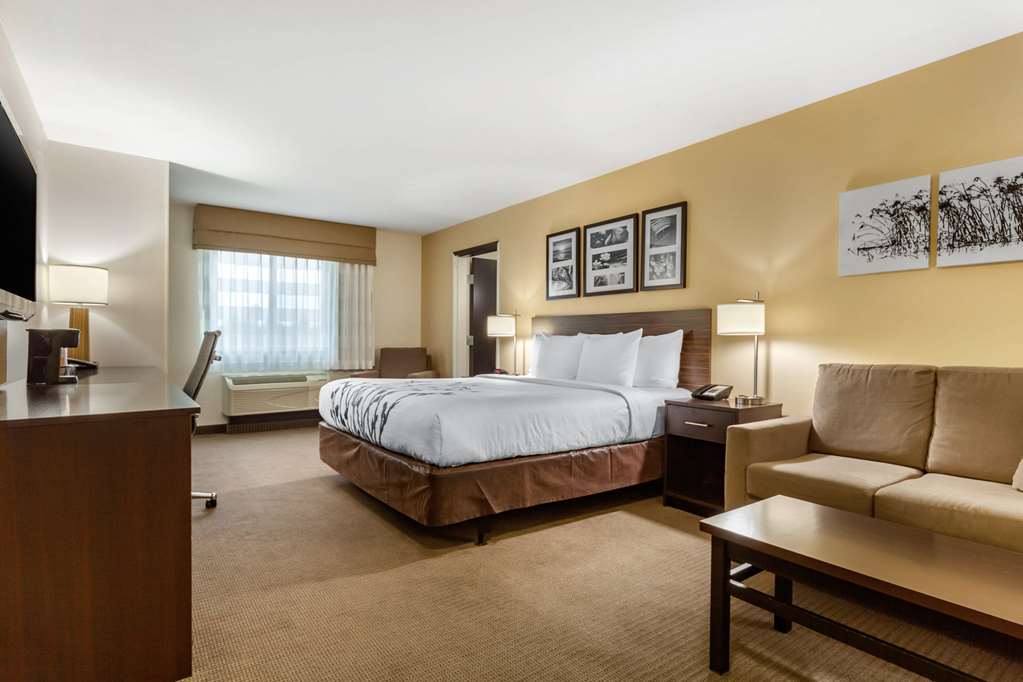 Sleep Inn & Suites Grand Forks Near Alerus Center - photo 28