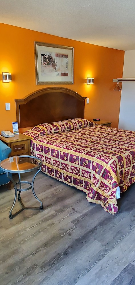 Anaheim National Inn - photo 34
