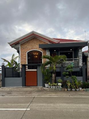 Lovely Bedroom in Lila Bohol with WIFI AC and Ref — 4-Star Luxury Hotel in Lila, Philippines