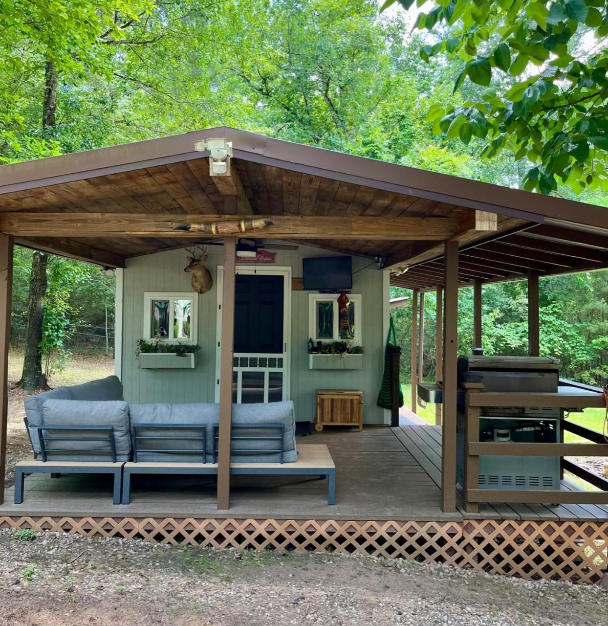 Casita With Swimming Pond Sand Volleyball Access — Montgomery