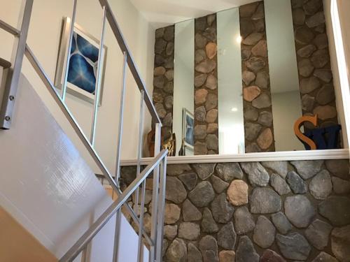 Steps to the Sand and Main Street 4BR - photo 2