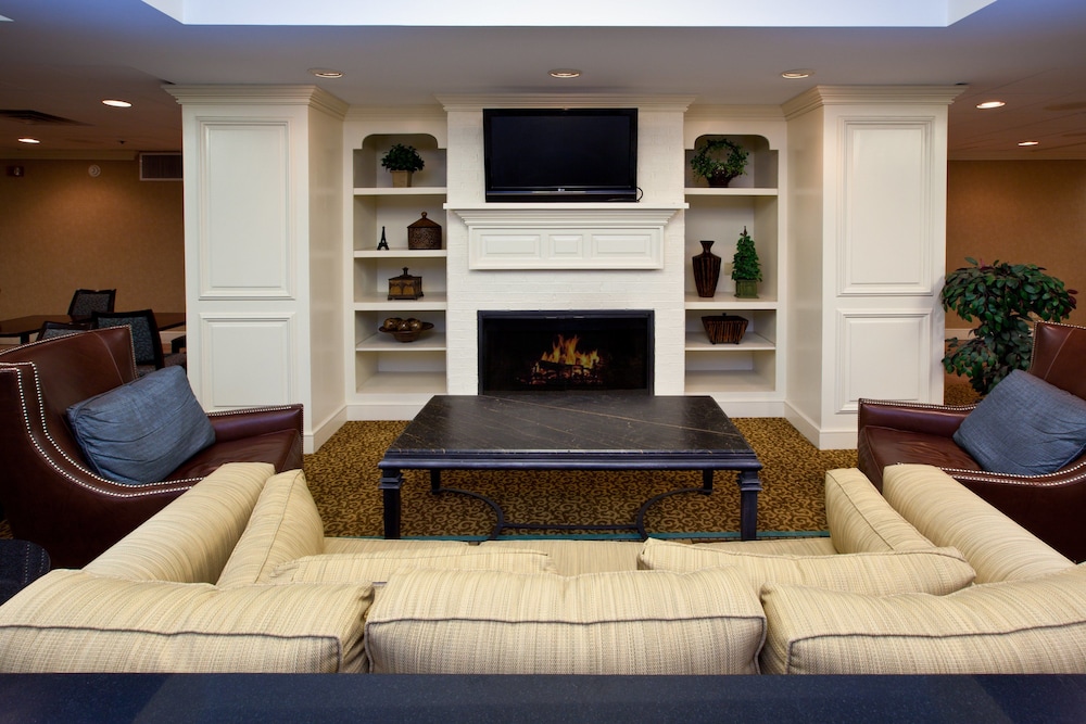 Holiday Inn Express Indianapolis Airport by IHG - photo 62