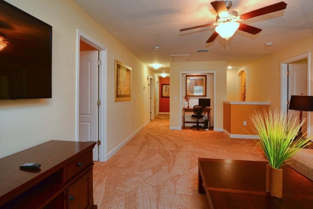 Resort Community Large Private Pool Free Wifi Game Room No Rear Neighbors 6 Bedroom Home by RedAwning - photo 44