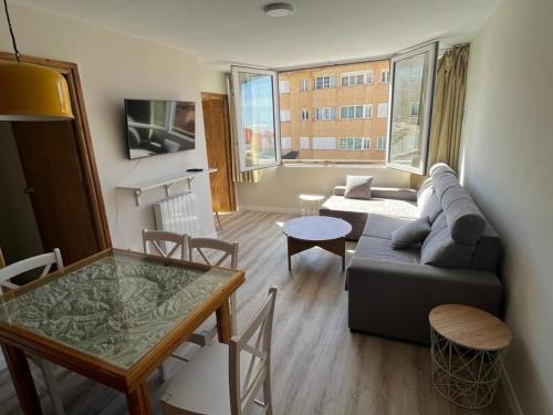 Edelweiss Con Vistas a la Sierra in Monachil, Spain