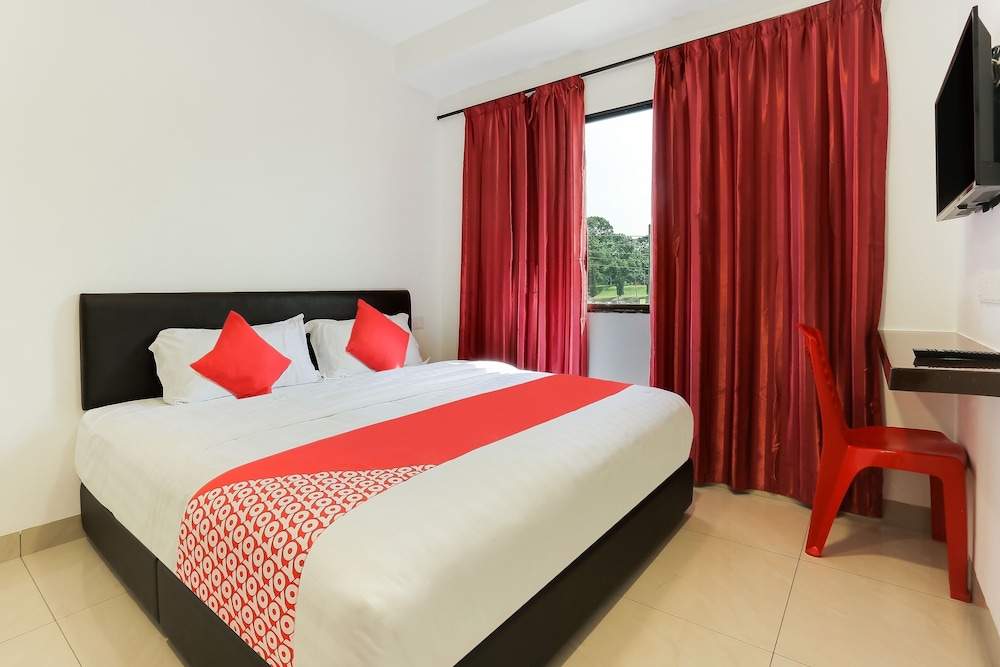 Super OYO 89495 Rich Hotel in Batu Pahat, Malaysia