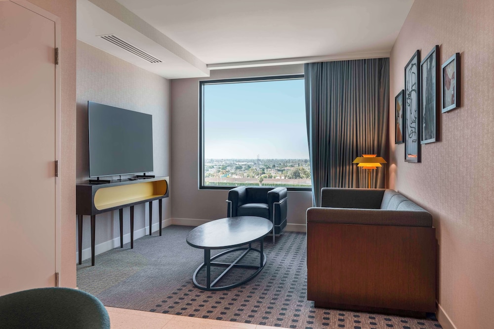 Hilton Buena Park Anaheim - photo 29