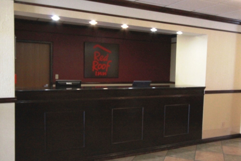 Red Roof Inn Gurnee Waukegan - photo 3