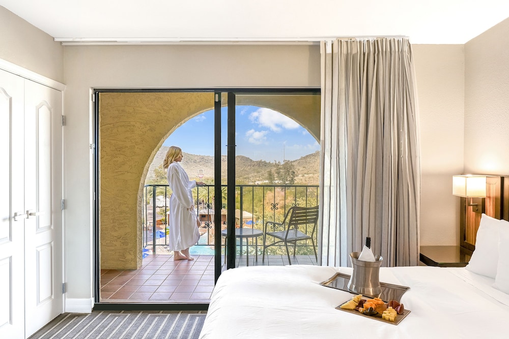 Hilton Phoenix Tapatio Cliffs Resort - photo 42