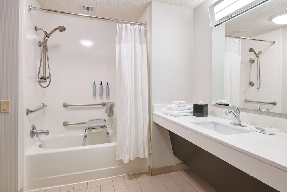 Courtyard by Marriott Columbus Downtown - photo 23