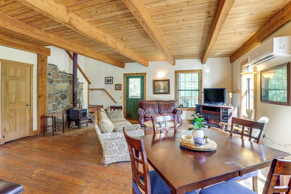 Trails Creek On Site Ozarks Retreat On 23 Acres — Victor