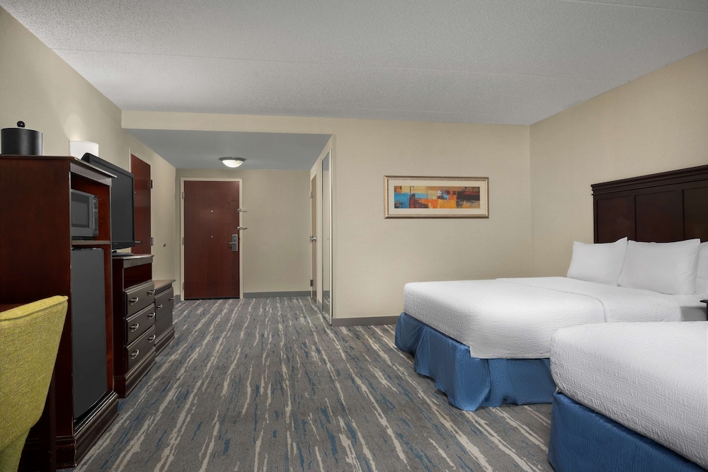 Hampton Inn Syracuse Clay - photo 4