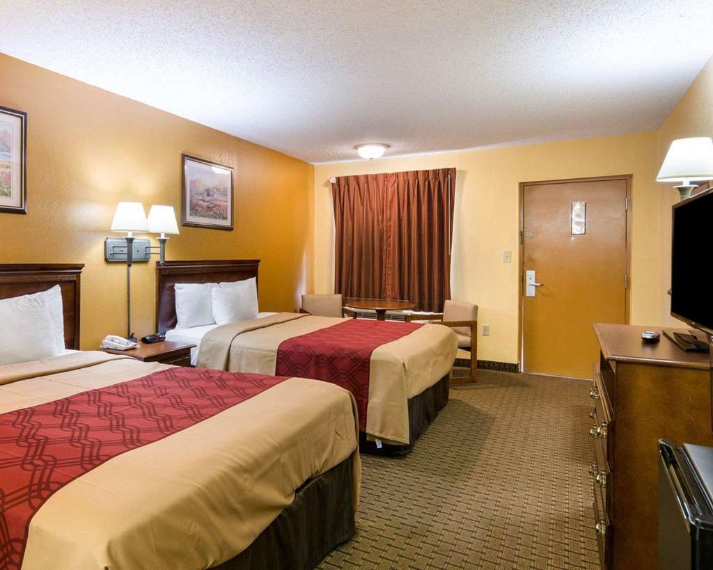 Econo Lodge Fredericksburg near I 95 - photo 22