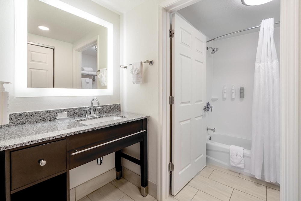 Homewood Suites by Hilton Eatontown - photo 25
