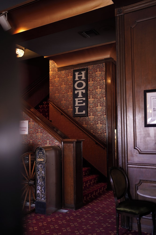 Mizpah Hotel - photo 2