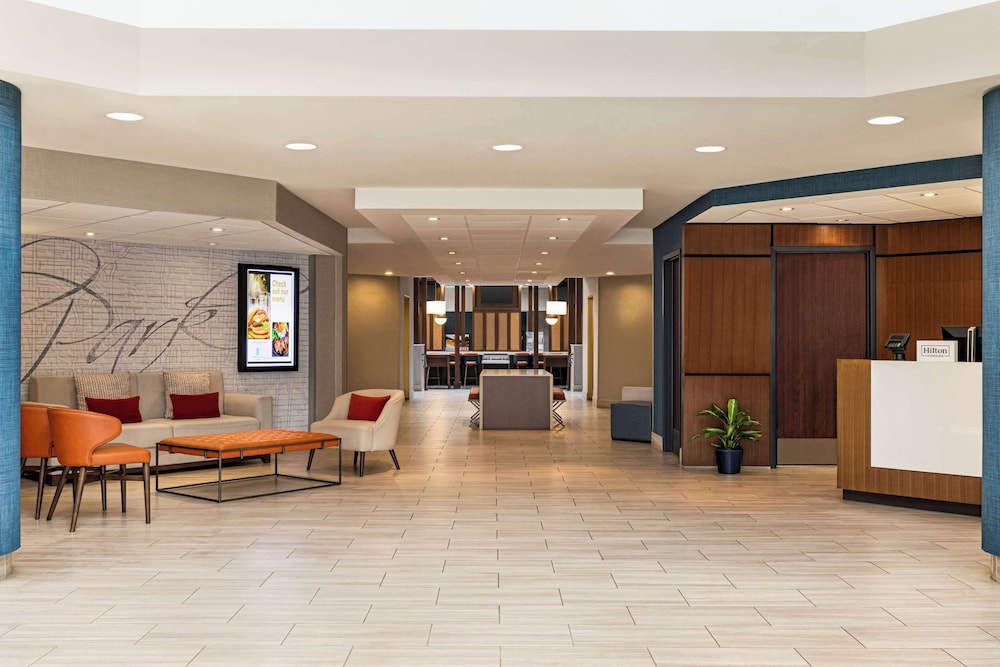 Embassy Suites by Hilton Kansas City Overland Park - photo 6