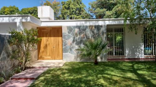 Casa La 310 — Lujan — photo 2