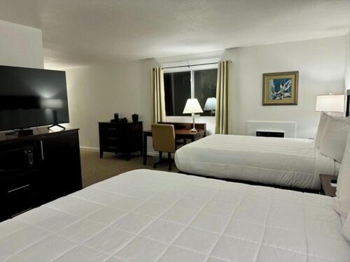 Eagles Nest Hotel - photo 18